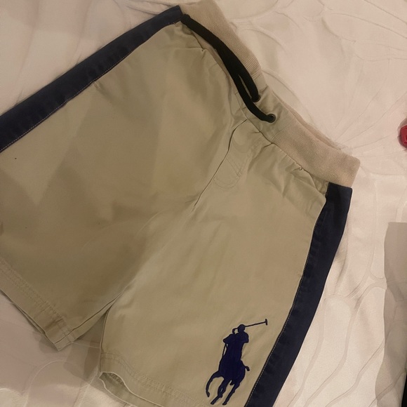Ralph Lauren boys summer shorts - Picture 2 of 4